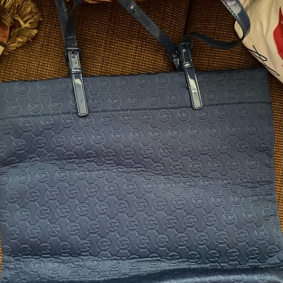 Michael kors jet set item tote - Picture 2 of 6